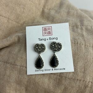 Tang & Song Earring
